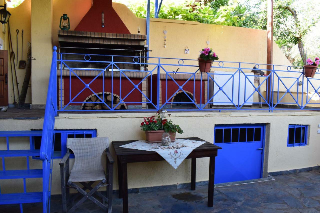 Dimitris Constantinou Villa Sourpi Buitenkant foto